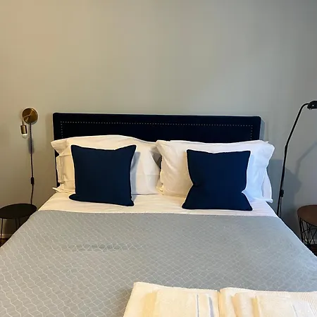 Apartment La