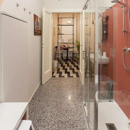 La Apartment *